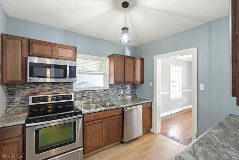 140 Mission Drive Akron OH 44301