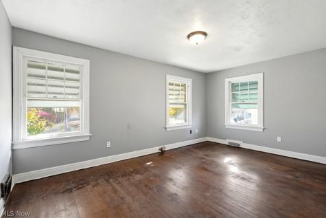 140 Mission Drive Akron OH 44301
