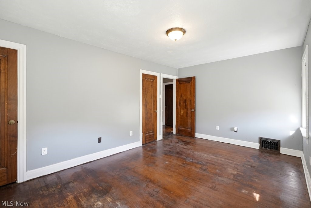 140 Mission Drive Akron OH 44301