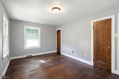 140 Mission Drive Akron OH 44301