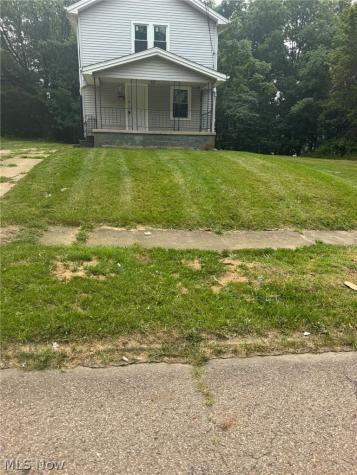 243 Marmion Avenue Youngstown OH 44507