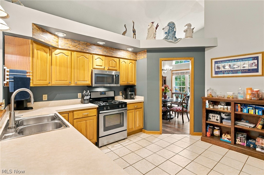2445 Plum Creek Drive Roaming Shores OH 44084
