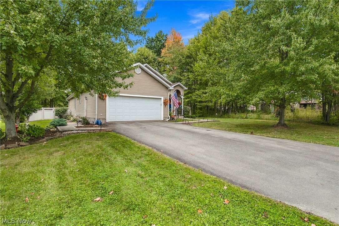 2445 Plum Creek Drive Roaming Shores OH 44084