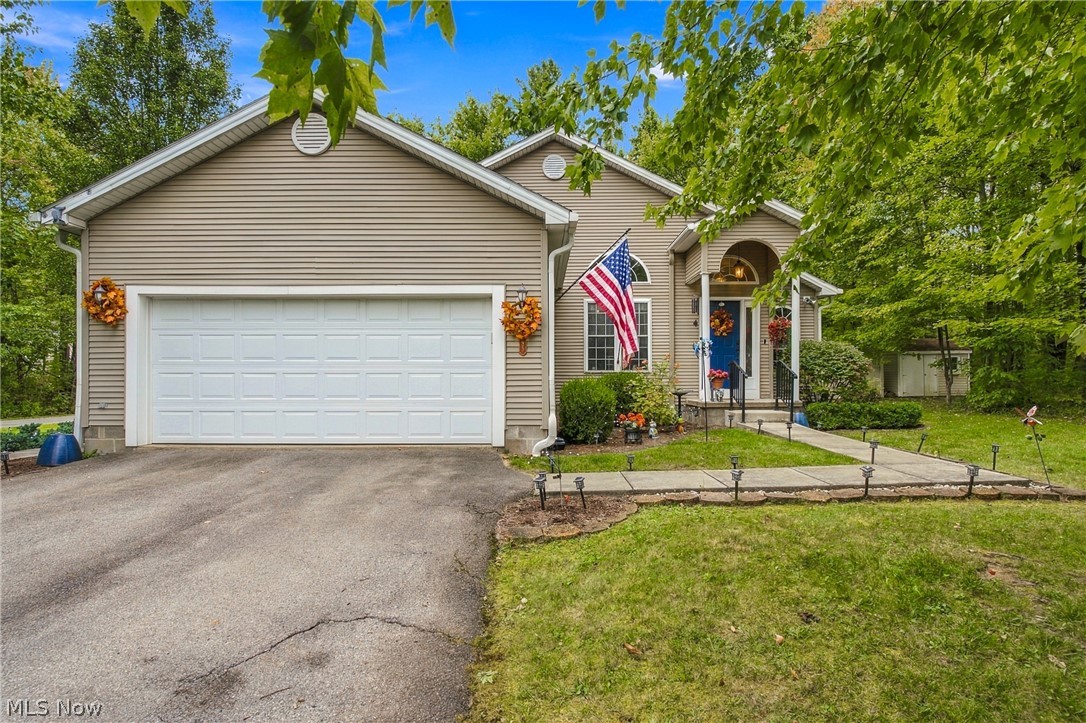2445 Plum Creek Drive Roaming Shores OH 44084