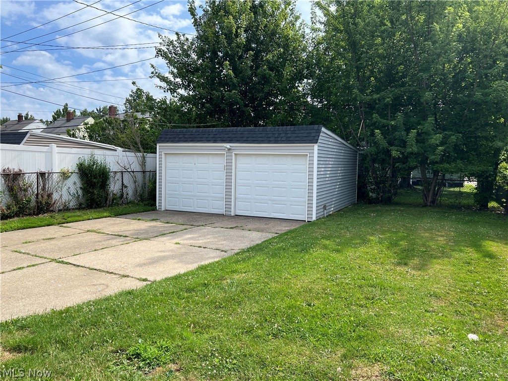 261 E 210th Street Euclid OH 44123