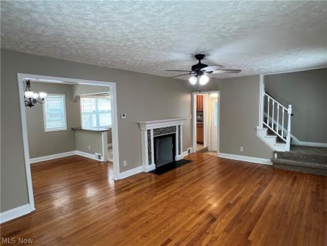 261 E 210th Street Euclid OH 44123