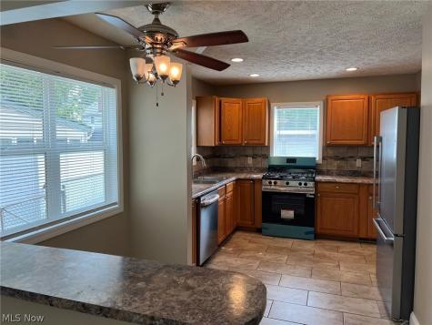 261 E 210th Street Euclid OH 44123