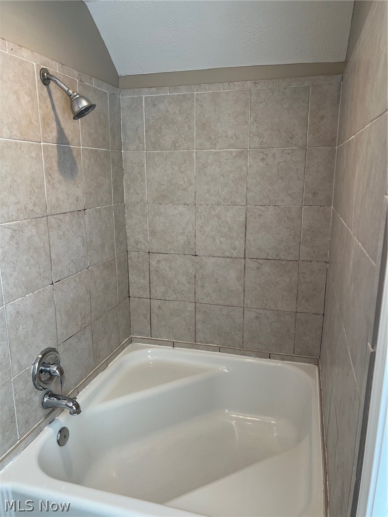 261 E 210th Street Euclid OH 44123