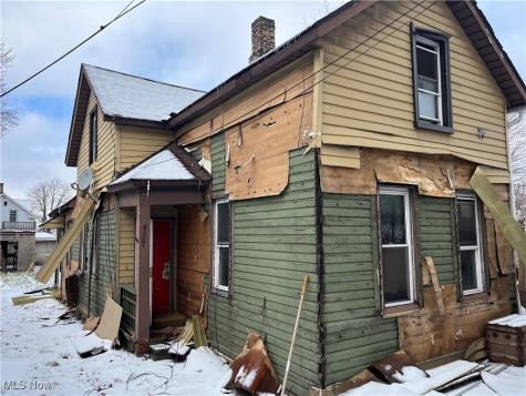 4667 Avery Avenue Cleveland OH 44127