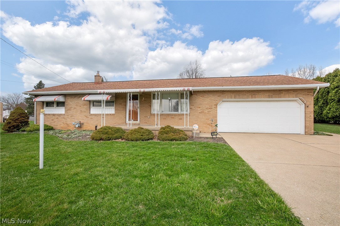 6231 Howland Street Louisville OH 44641