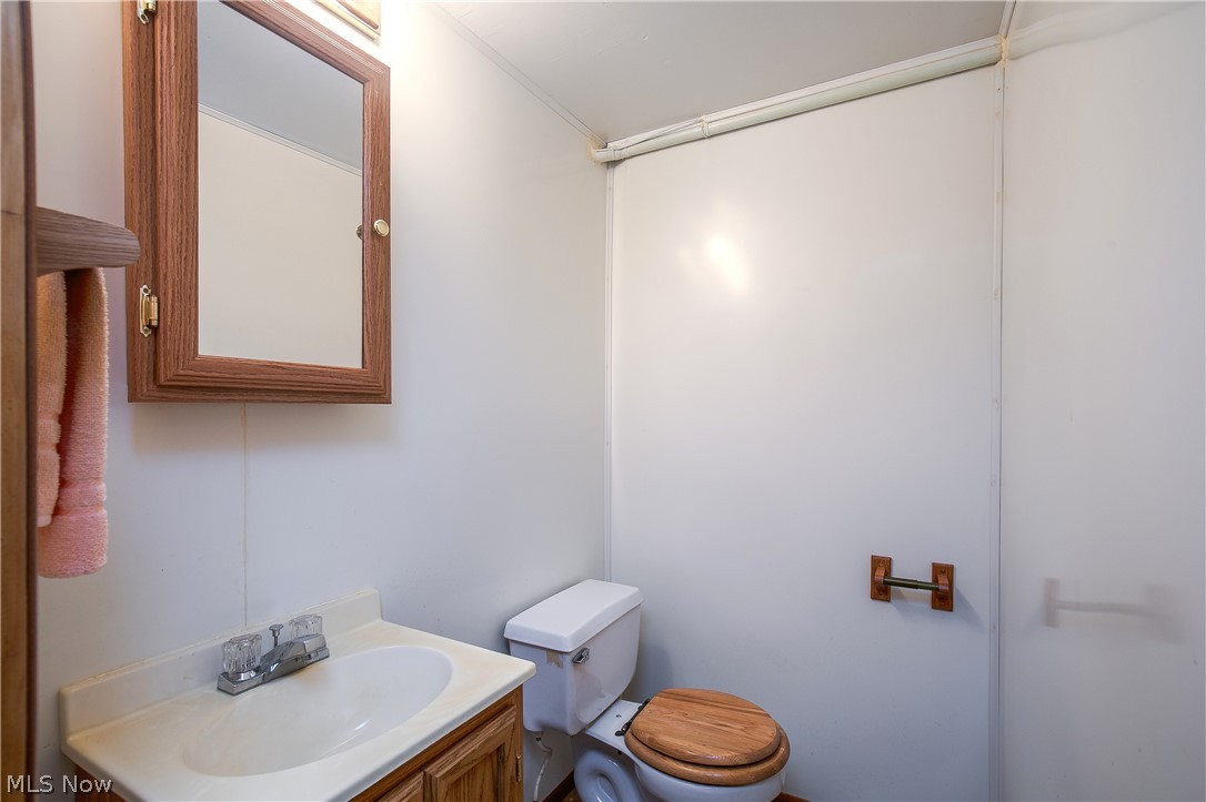 6231 Howland Street Louisville OH 44641