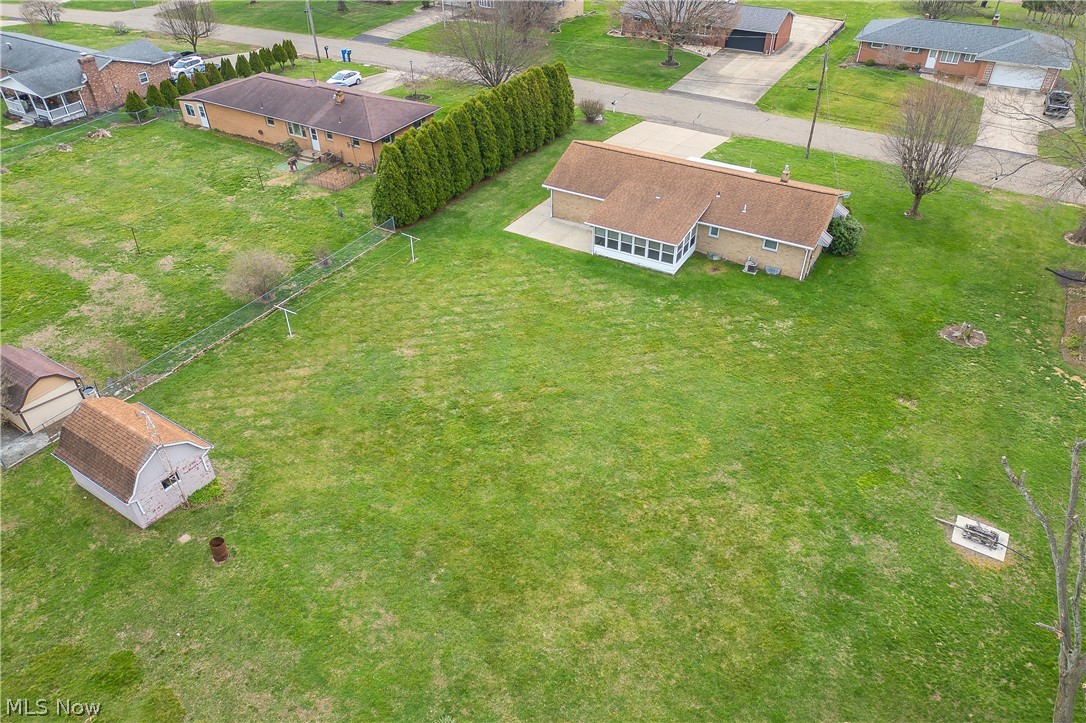 6231 Howland Street Louisville OH 44641