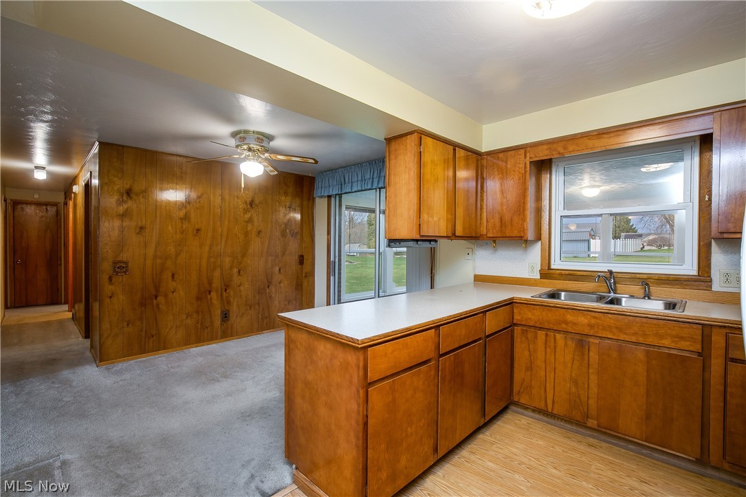 6231 Howland Street Louisville OH 44641