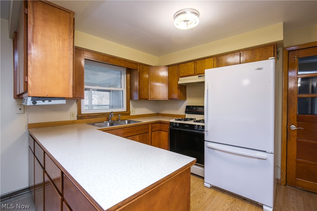 6231 Howland Street Louisville OH 44641
