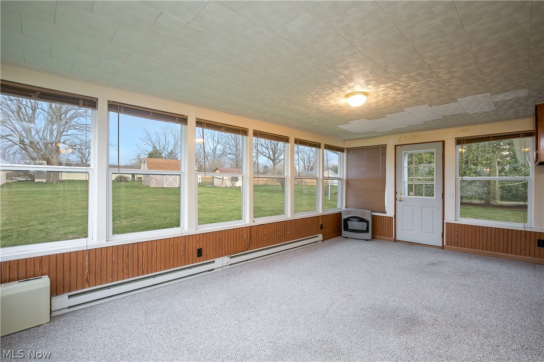 6231 Howland Street Louisville OH 44641