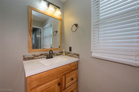 6169 Shipslanding Avenue NW Canton OH 44718