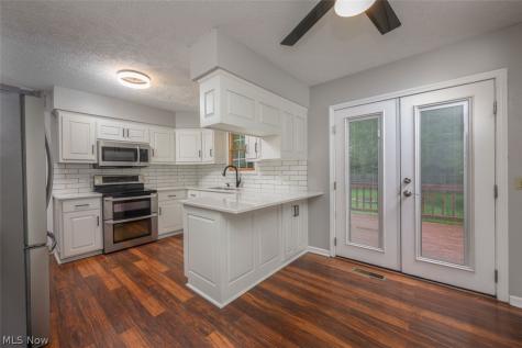 6169 Shipslanding Avenue NW Canton OH 44718