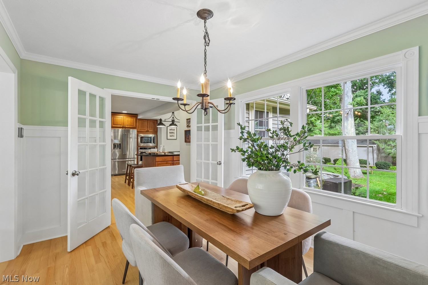 28412 Knickerbocker Road Bay Village OH 44140