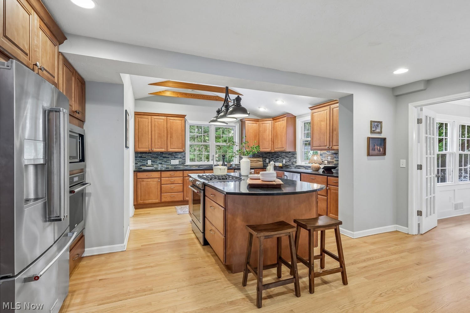 28412 Knickerbocker Road Bay Village OH 44140