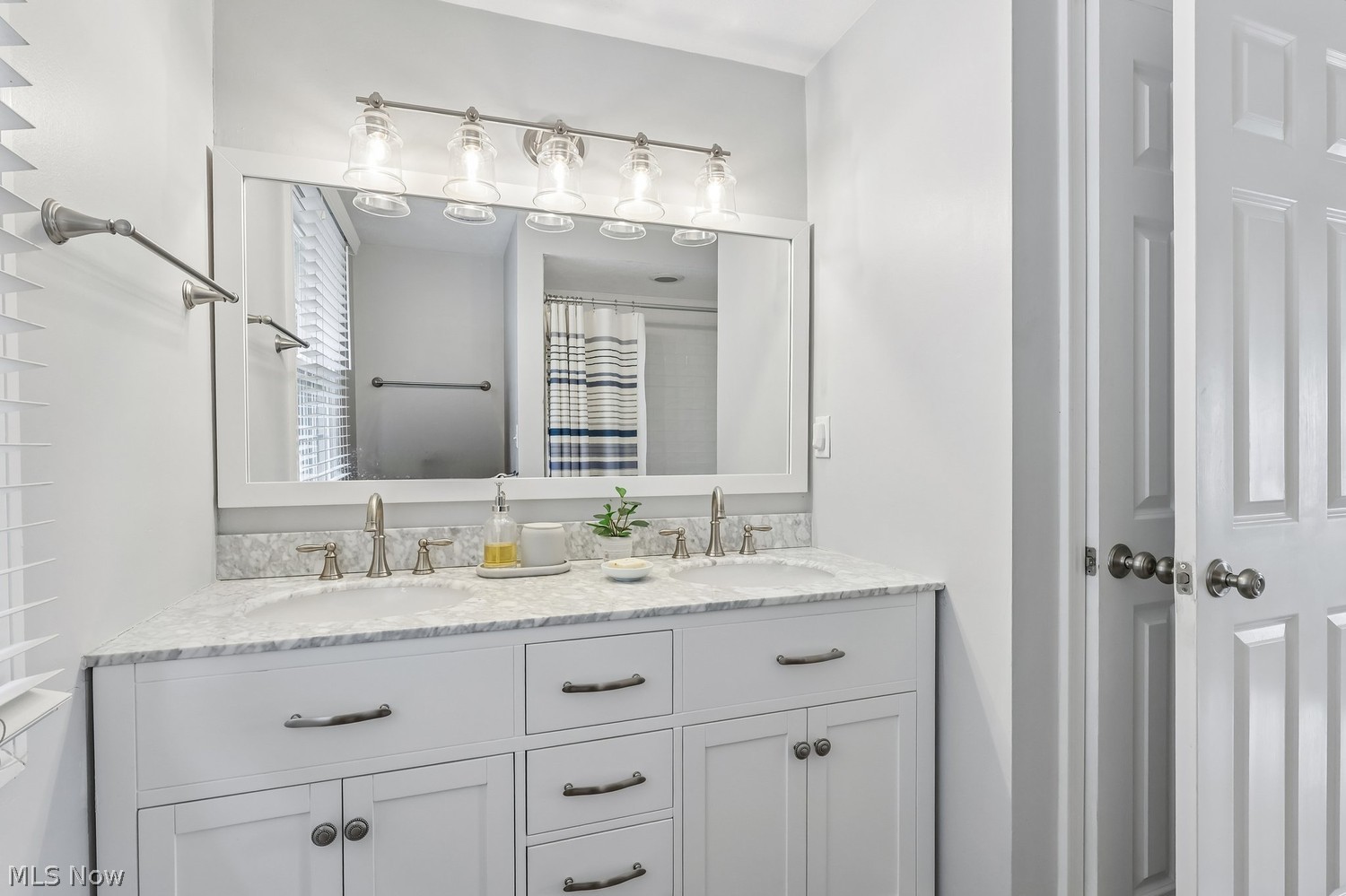 28412 Knickerbocker Road Bay Village OH 44140