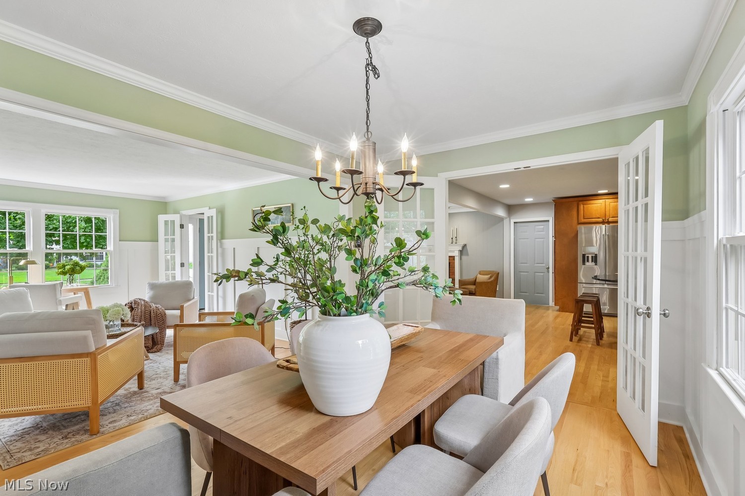 28412 Knickerbocker Road Bay Village OH 44140