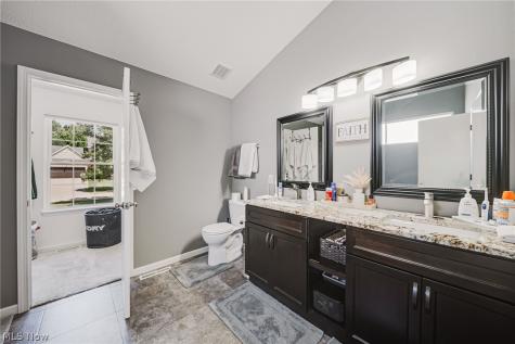 5862 Trystin Tree Medina OH 44256