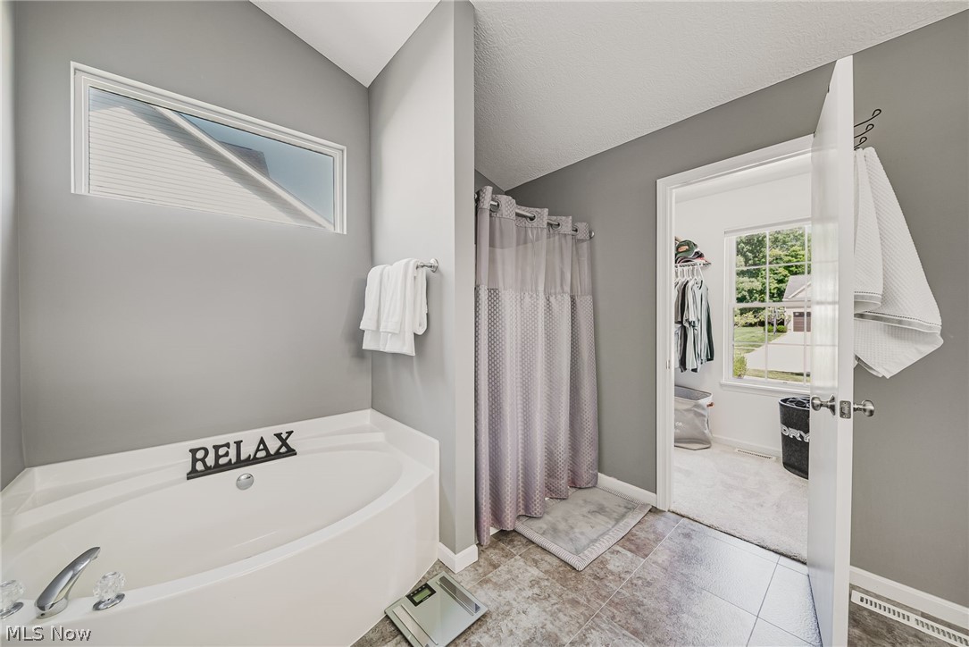 5862 Trystin Tree Medina OH 44256