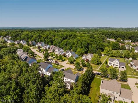 5862 Trystin Tree Medina OH 44256