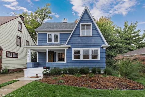 2092 Hampstead Road Cleveland Heights OH 44118