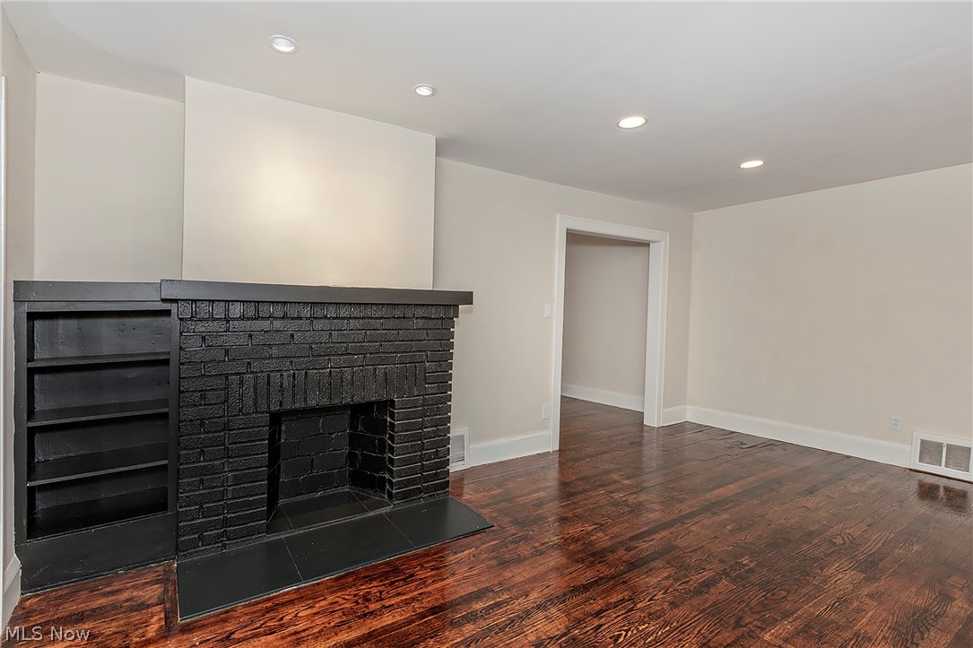 2092 Hampstead Road Cleveland Heights OH 44118