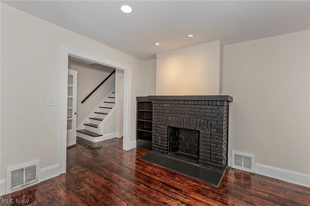 2092 Hampstead Road Cleveland Heights OH 44118
