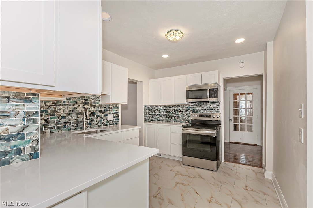 2092 Hampstead Road Cleveland Heights OH 44118