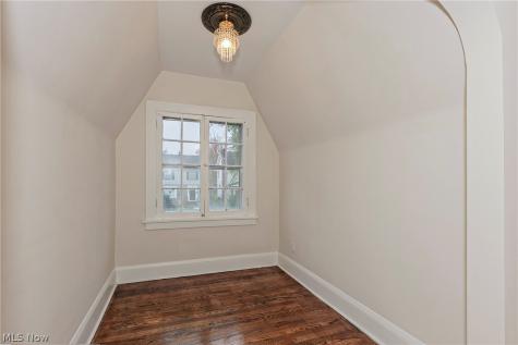 2092 Hampstead Road Cleveland Heights OH 44118