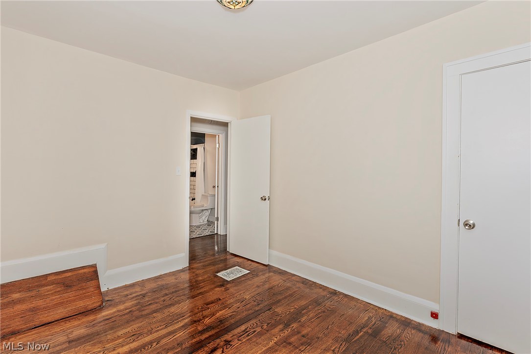 2092 Hampstead Road Cleveland Heights OH 44118