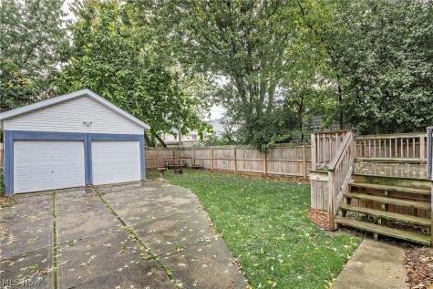 2092 Hampstead Road Cleveland Heights OH 44118