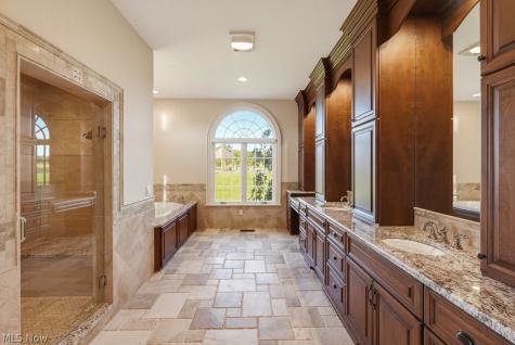 7484 Westfield Road Medina OH 44256