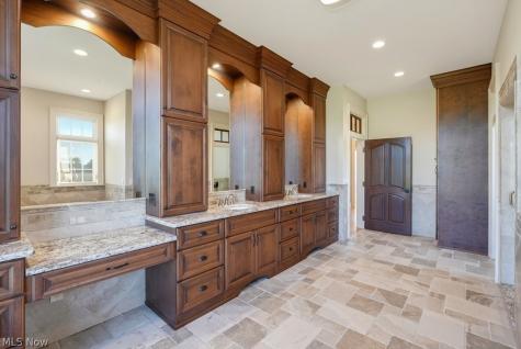 7484 Westfield Road Medina OH 44256