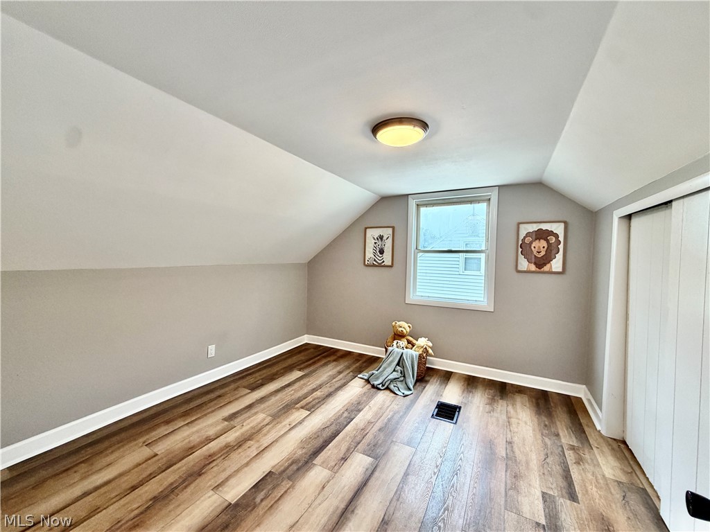752 Laird Avenue NE Warren OH 44483
