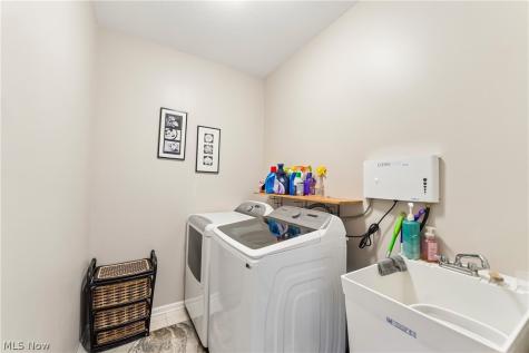 8874 Sharp Road Olmsted Twp OH 44138