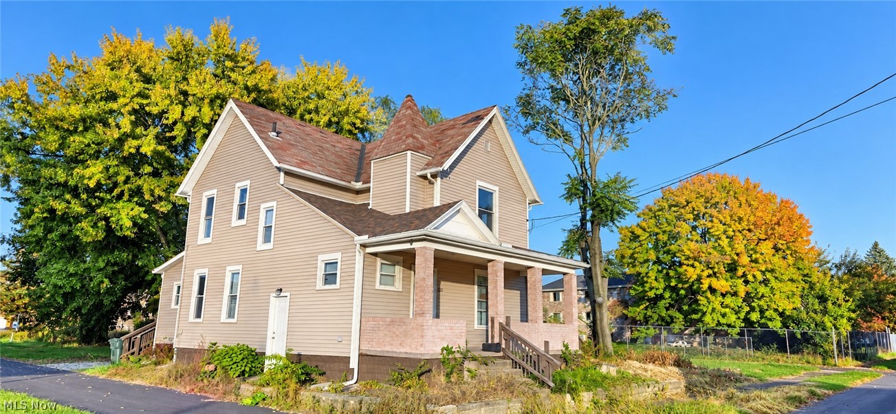 1113 8th Street NE Canton OH 44704