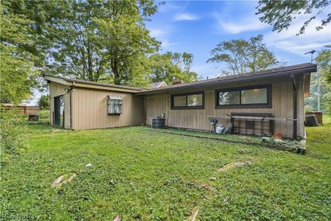 110 E 252nd Street Euclid OH 44132