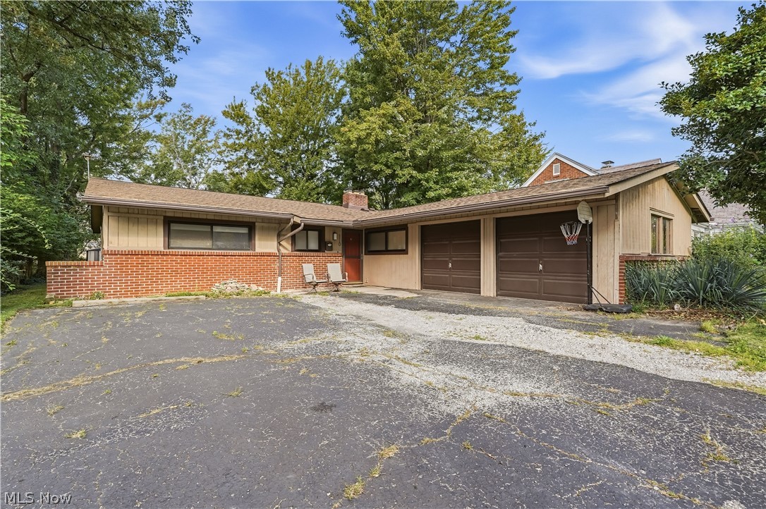 110 E 252nd Street Euclid OH 44132