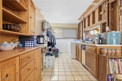 110 E 252nd Street Euclid OH 44132
