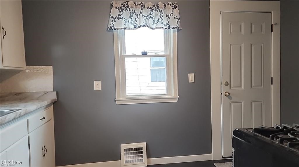 23621 Colbourne Road Euclid OH 44123