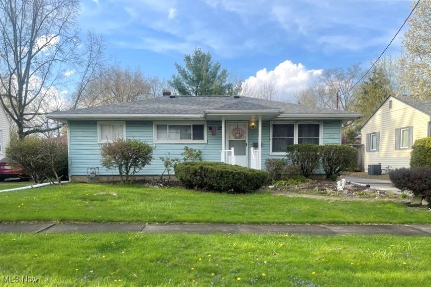 1166 Raymond Street NW Warren OH 44485