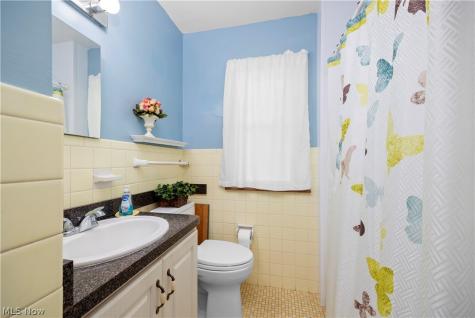 266 Franklin Drive Berea OH 44017