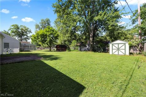 266 Franklin Drive Berea OH 44017