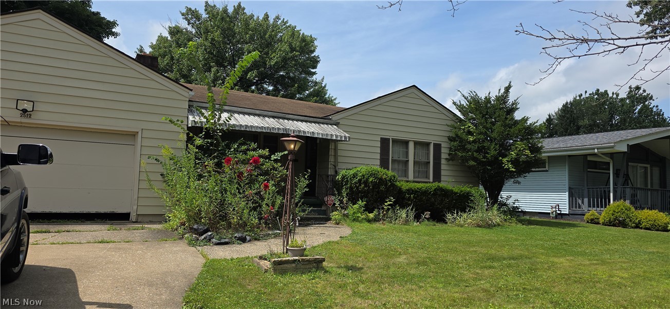 2512 Homestead Avenue Youngstown OH 44502