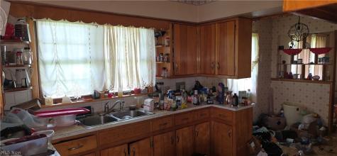 2512 Homestead Avenue Youngstown OH 44502