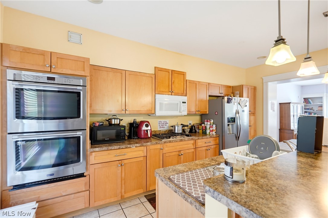 1463 E 105th Street Cleveland OH 44106